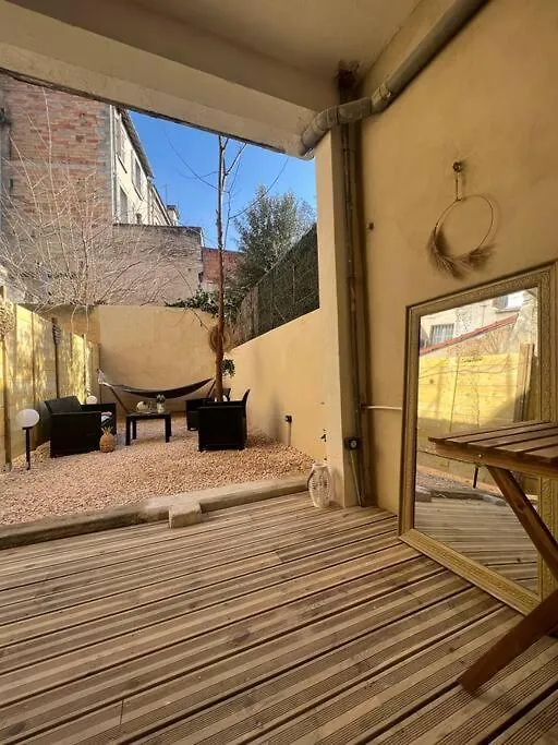 Appart 1 Chambre Intra-Muros Avec Jardin Avignon